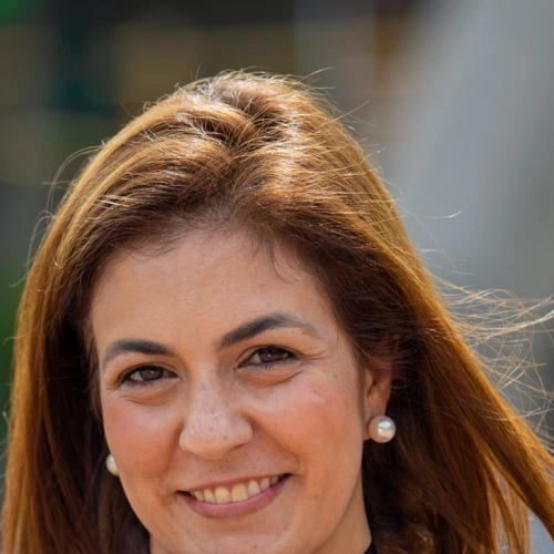 Adriana Cozzolino - Retrato Oficial